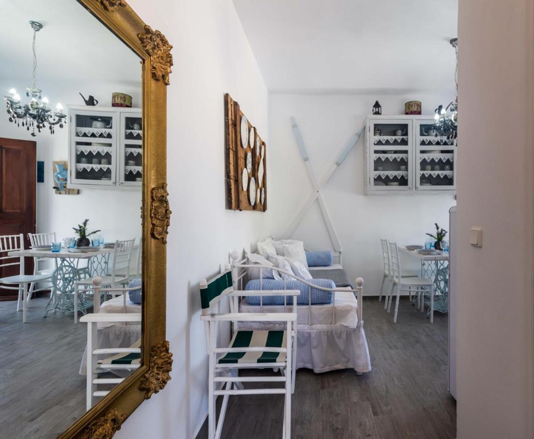 Maison Triantatria Plaka  Экстерьер фото