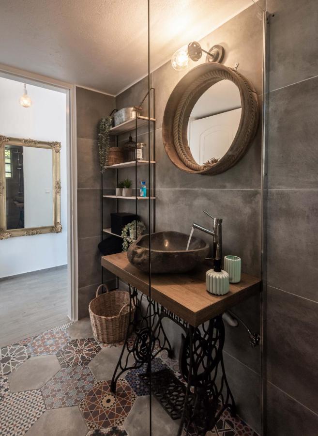Maison Triantatria Plaka  Экстерьер фото